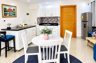 Apartamento con Hermosa Vista a la Ciudad y Montañas - 6