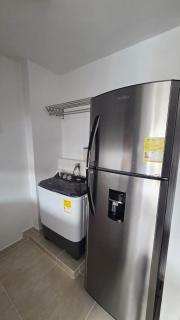 Moderno apartaestudio nuevo con parqueadero incluido - 1