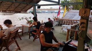 New Phiman Riverview Guesthouse - 9