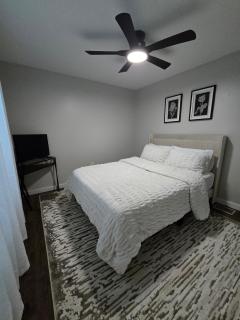 Modern Townhouse Near Eglin, Hurlburt and beaches - 8