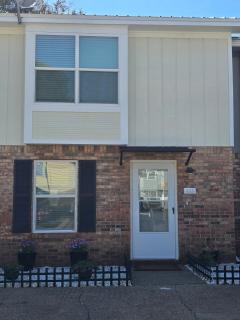 Modern Townhouse Near Eglin, Hurlburt and beaches - 6
