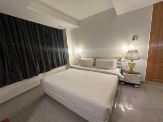 Executive suites - 4