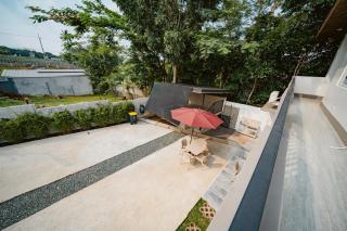 Twin Residences with Jacuzzi in Tagaytay CASA RENEE - 8