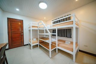 Twin Residences with Jacuzzi in Tagaytay CASA RENEE - 6