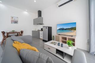 Cozy 3BR Near Airport - Sunrise Garden A129 - 9