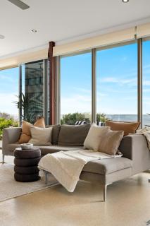 Elysian Allure - Oceanfront Paradise with Pool and Spa - 4