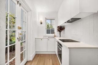 Chichester Cottage - North Adelaide -  - 6