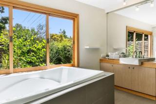 Hobart Heritage Home - Close to CBD & Airport - 2