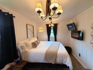 FishHouse Highland Cows FARM STAY Tinyhome Catfish - 8