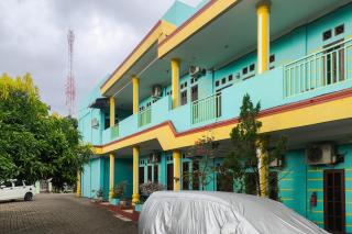 RedDoorz at Penginapan Fergael - 4