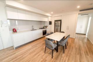 Nerang River Views Spacious 2 Bedroom Apt - 2
