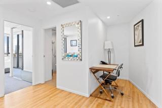 High Level 1 Bedroom Apartment in Paradise - 2