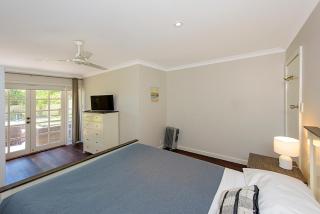 Garden Mornings & Bay Days at Willmott Beach House - 3