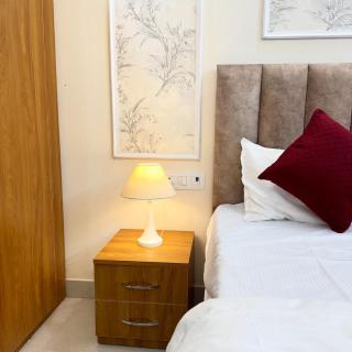 NATURE STAYS! Luxurious Flat in Tapovan with private mini Cinema - 1