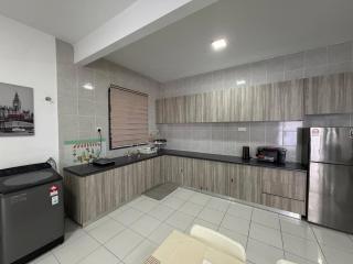 10pax Adelia Residency Near to Bangi Wonderland - 6