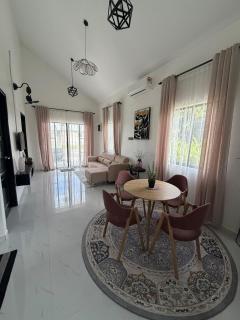 Sherry Home - 7