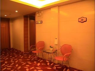 Nanning Hawks Holiday Hotel - 4
