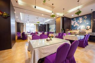 New Beacon Chuyu Hotel - 9