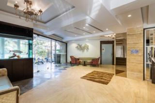 Perfectstayz Premium Grand Inn Near Candolim Beach - 2