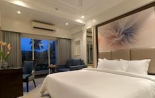 Perfectstayz Premium Grand Inn Near Candolim Beach - 5