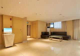 City Comfort Inn Liuzhou Wuxing Walking Street - 1