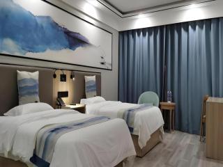 Green Tree Inn Express Jiangsu Taizhou Xinghua RT-Mart - 1