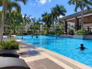 Your Home Getaway in the South 1 Bedroom C2-3i F - 7