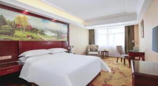 Vienna Hotel Anhui Fuyang Yingshang Yingbin Avenue - 2