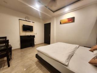 Hotel Ruhaan Near New Delhi Railway Station - 2