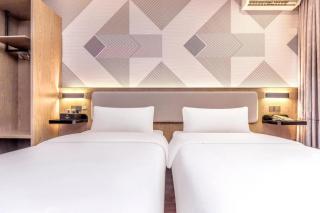 Borrman Hotel Zhuhai Mingzhu Railway Station Rainbow Shopping Mall - 2