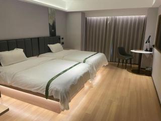 GreenTree Inn Jinan West Station Exhibition Center - 9