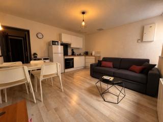 Le Patio des Capucins - Terrasse privée & climatisée - Proche de la cité médiévale - 9