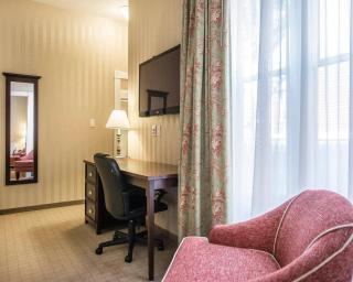 Quality Inn & Suites Charlottetown Downtown - 4