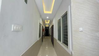 Collection O Vijay Nagar Square Indore Formerly C&D Stay - 6