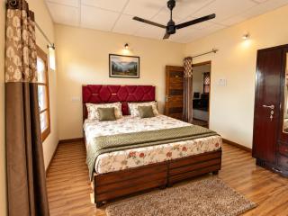 Natural Den Homestay Valley Retreat - 5