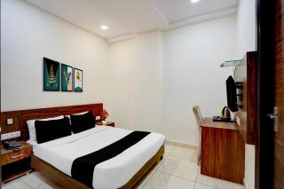 Super Townhouse Dashrathpuri Metro Formerly Elegant Palace - 9