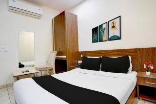 Super Townhouse Dashrathpuri Metro Formerly Elegant Palace - 8