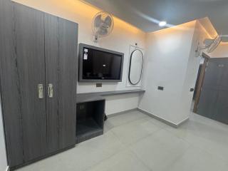 Hotel Golden Plaza - 7