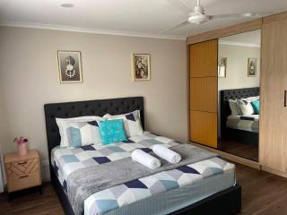 Sol Haven 2 - 2BR Stay in Votualevu Nadi, 5 mins from airport - 8