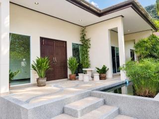 Serene Private 5-Bedroom Pool Villa in Kathu Phuket - 9