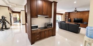 Serene Private 5-Bedroom Pool Villa in Kathu Phuket - 3