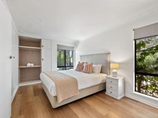 Bluewater Retreat - Pet-Friendly Coastal Oasis - 6