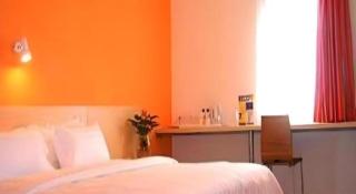 7 Days Inn Luzhou Longma Avenue District Government - 1