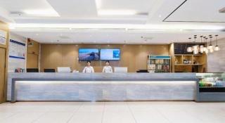 City Comfort Inn Beiliu Bus Terminal - Beiliu - 8