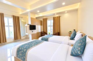 Hotel Shubham Garden View Suites - 2