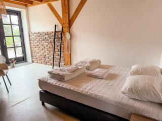 Luxe vakantieboerderij met eigen binnenzwembad - 1