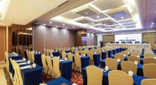 Inner Mongolia XingTai Phoenix Hotel - 4