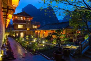 Yangshuo Ancient Garden Boutique Hotel-English speaking team&Swimming pool&Activities organized&Free pick up from Airport or TS over 4 nights - 4