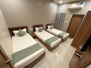 FabHotels Luxevara Stay - 6