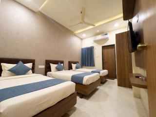 FabHotels Luxevara Stay - 3
